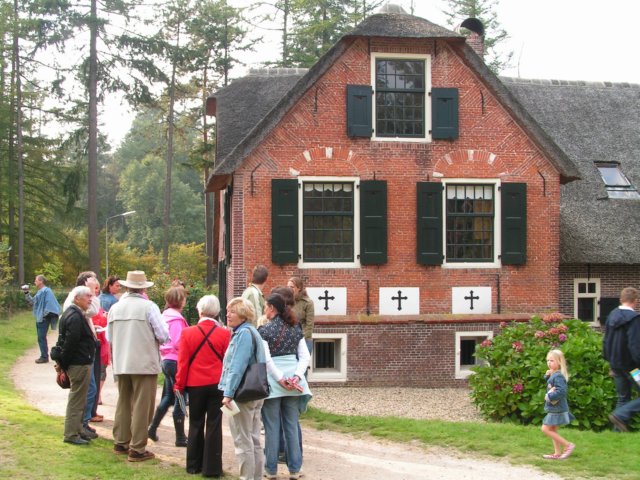 pict2221.jpg